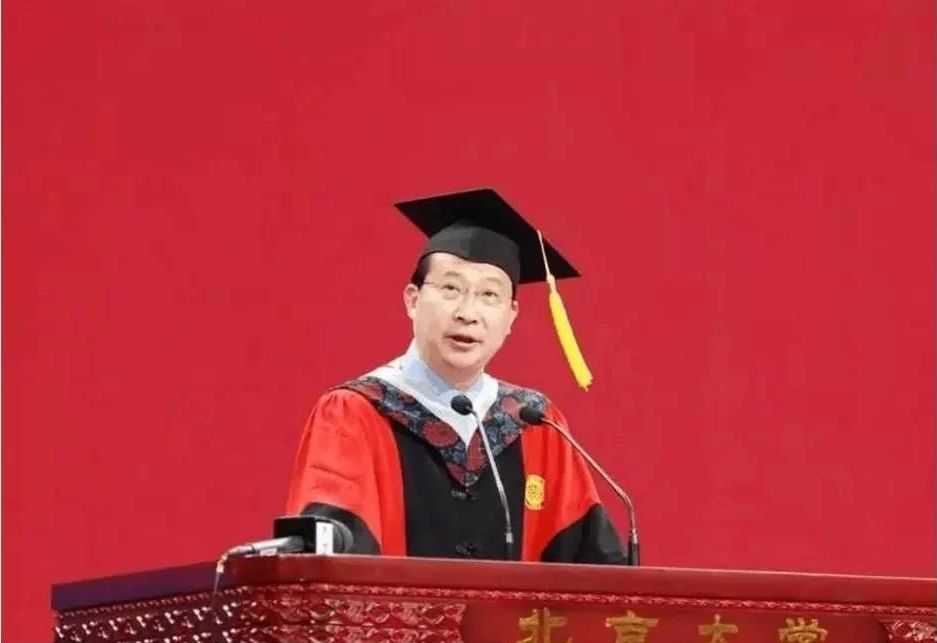 放弃美国国籍、放弃院士评选：他是我见过最硬的人