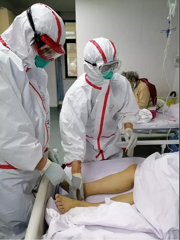 针药合用见效快|国家中医医疗队一线抗疫实录