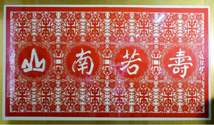“宝藏”中国爷爷，火到国外了！