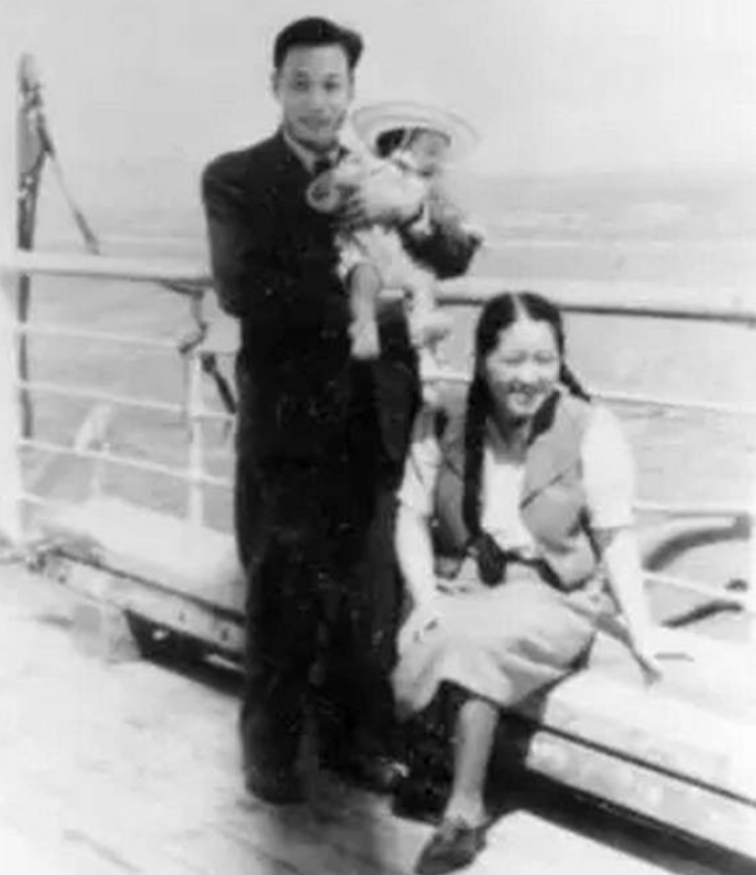 56年前的那条“爆炸性”新闻，至今仍让人心潮澎湃