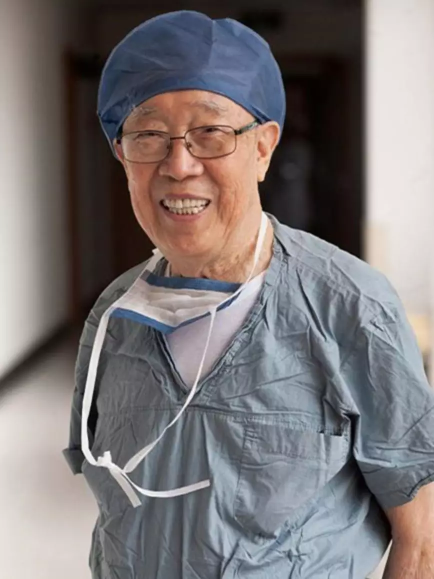 巨星陨落！吴孟超：如果有一天我要倒下去，就让我倒在手术室吧