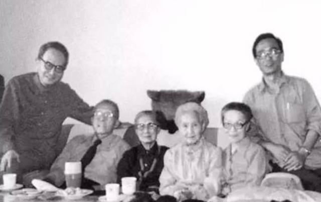 近现代中国无人能及，他是真正的旷世通才，但历史书上却没有他的名字