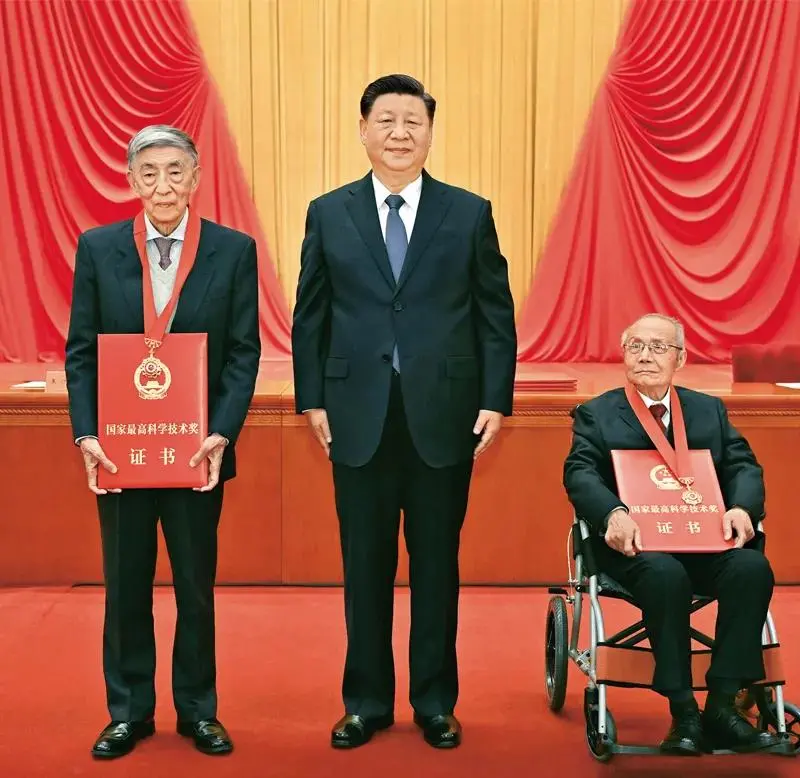 习近平：让青年科技人才安身、安心、安业