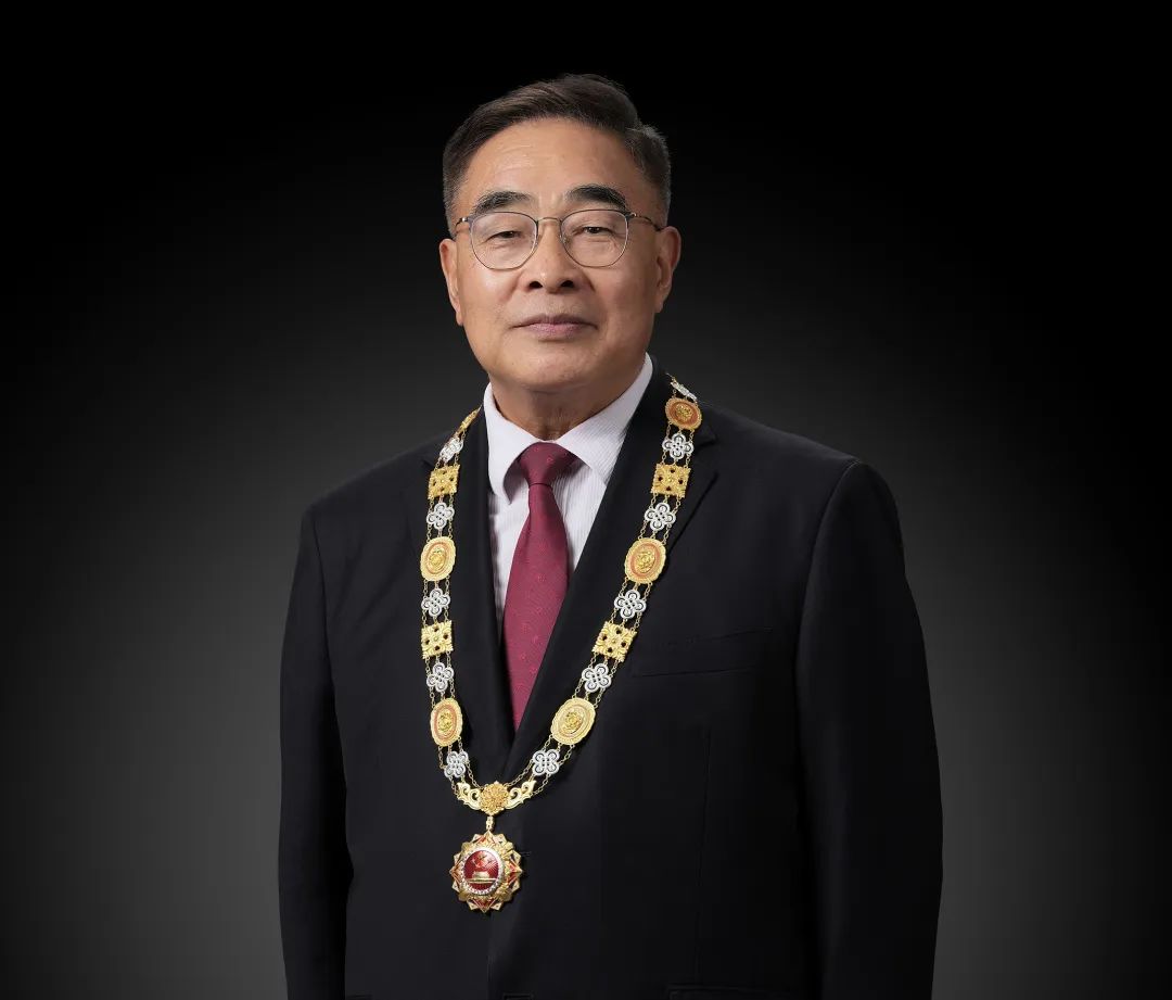 张伯礼：铁骨捍中医，柔肠为人民