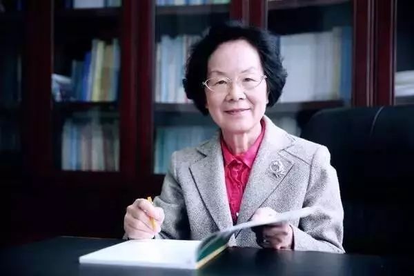 46岁开始科研，71岁成为武大唯一女院士：人生最坏的结果，不过是大器晚成