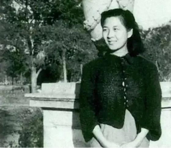 她被西方成为“女魔头”,84岁打破美国垄断，为祖国省万亿