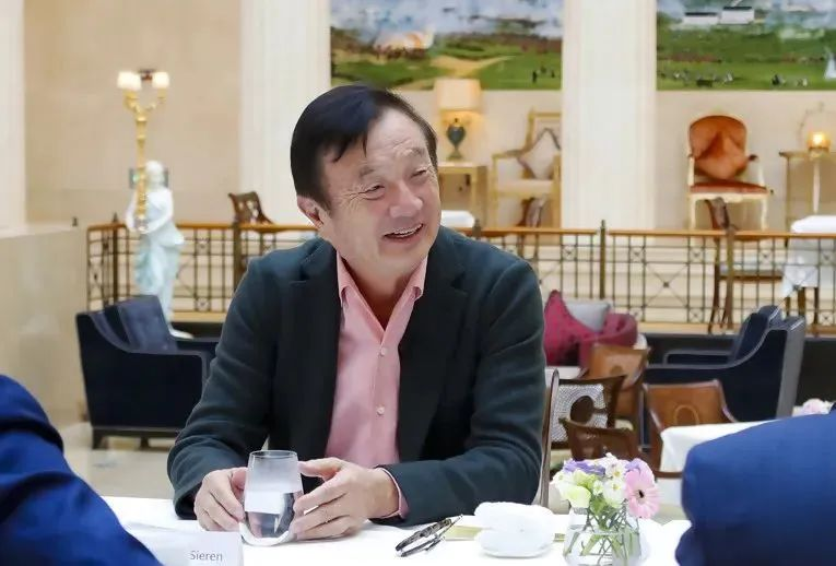 记者：你为什么还不退休？任正非：主要是身体太好，与其闲着，还不如给华为打打工