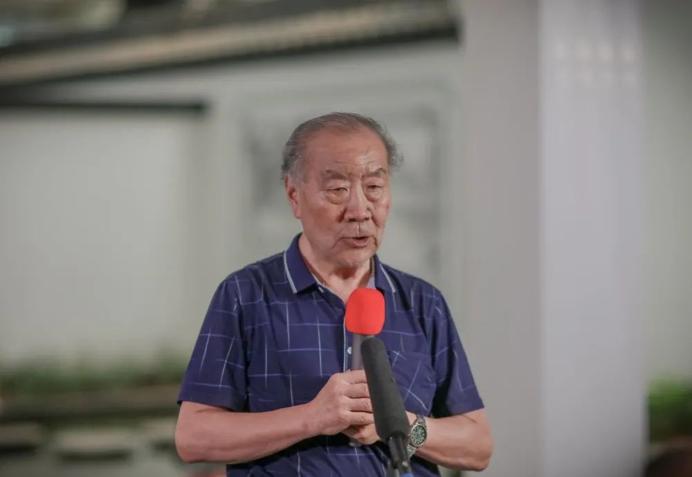 人物专访 | 在历史文化的星河中播撒智慧火种