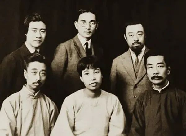 人物专访 | 在历史文化的星河中播撒智慧火种