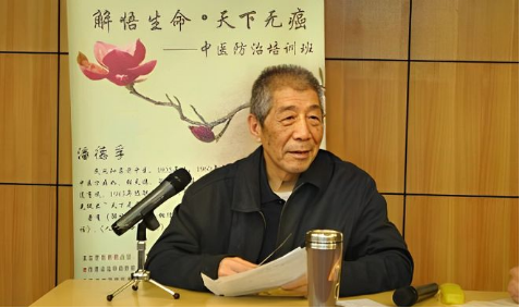 人物专访 | 在历史文化的星河中播撒智慧火种