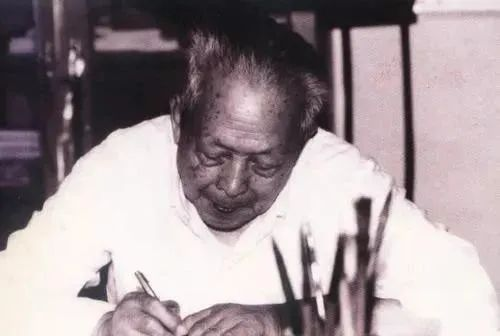 <strong>挽救中医：中医遭遇的制度陷阱和资本阴</strong>